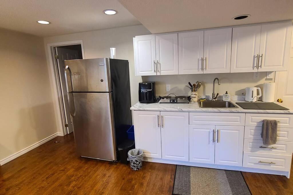 Spacious And Bright Unit With Natural Light. Pickering Exterior photo